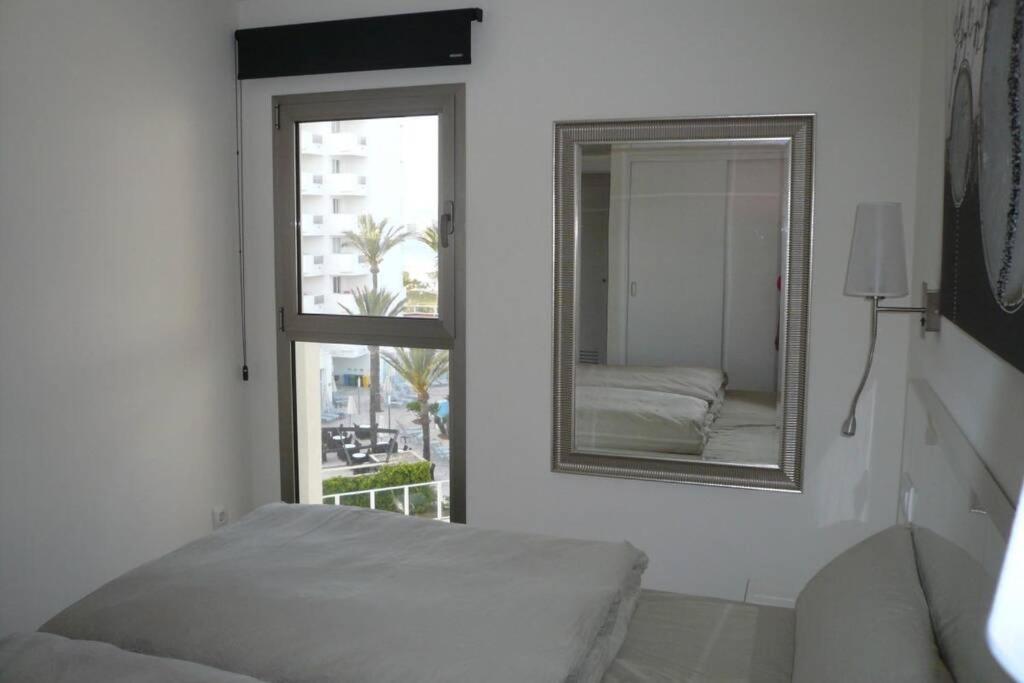 Modern Apartment With Stunning Sea View Cala Millor  Kültér fotó