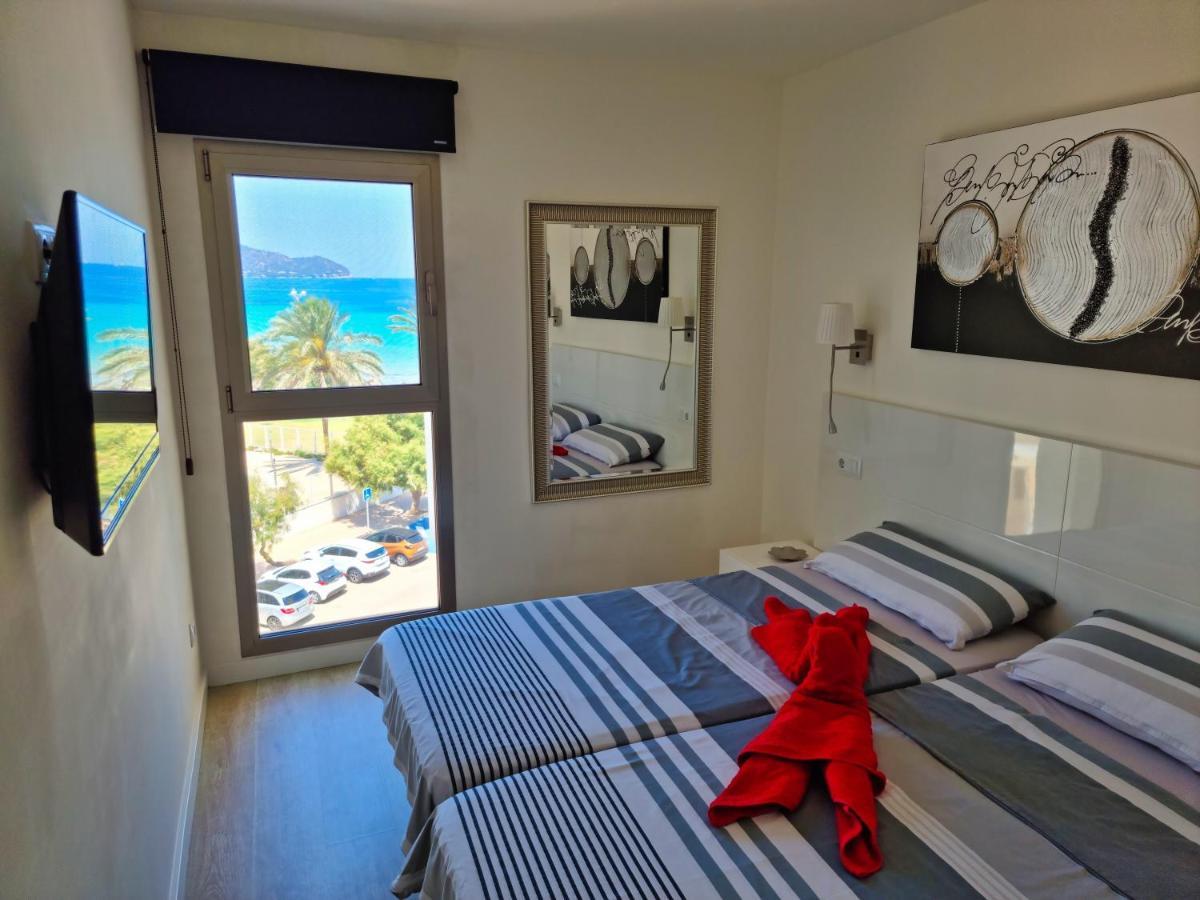 Modern Apartment With Stunning Sea View Cala Millor  Kültér fotó